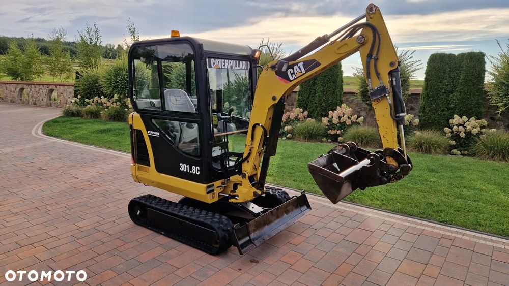 Caterpillar 301.8 C - 1