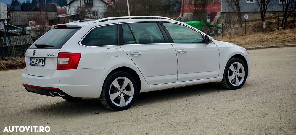 Skoda Octavia 2.0 TDI AMBITION DSG - 5