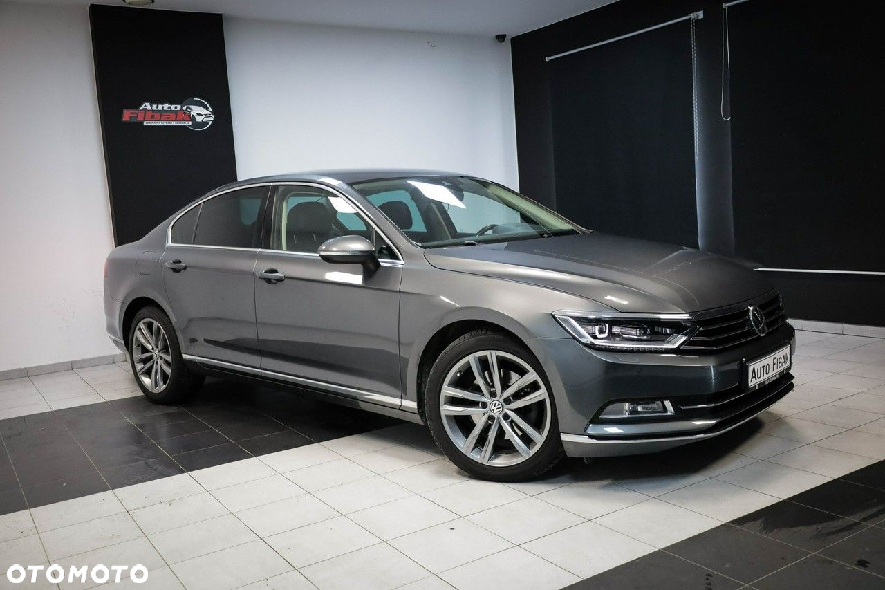 Volkswagen Passat - 2