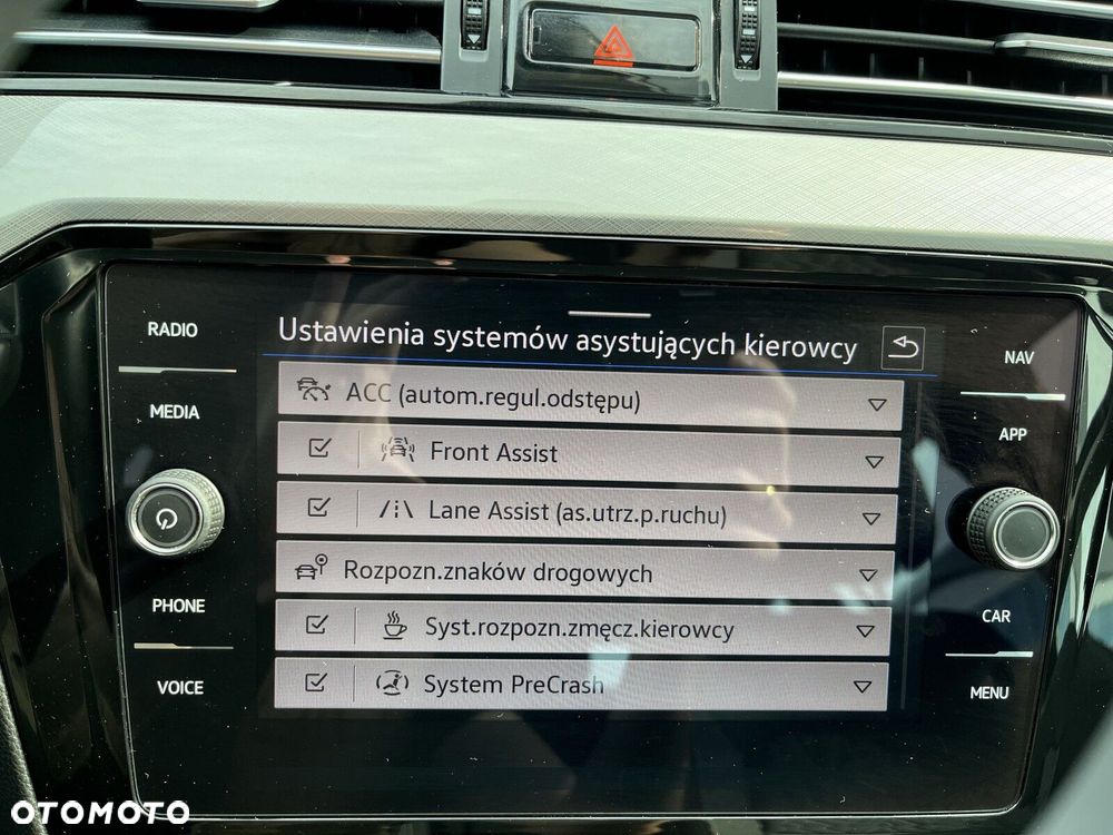 Volkswagen Passat Variant - 30