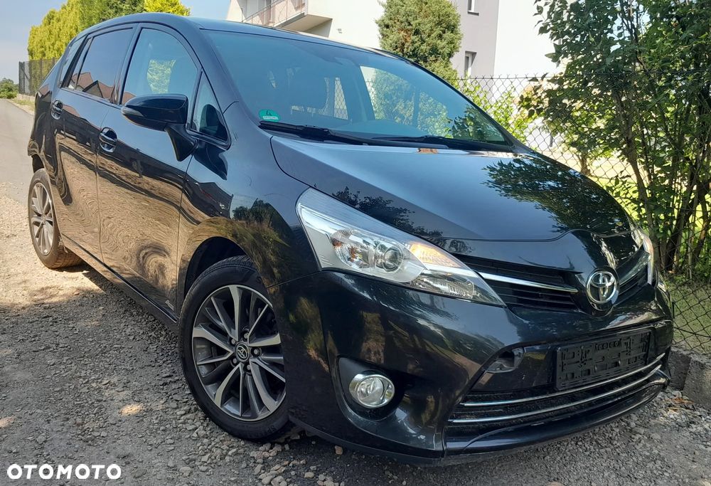 Toyota Verso - 1