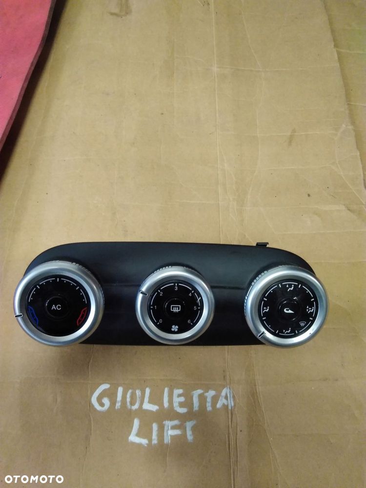 panel klimatyzacji alfa romeo giulietta lift 2016r - 1