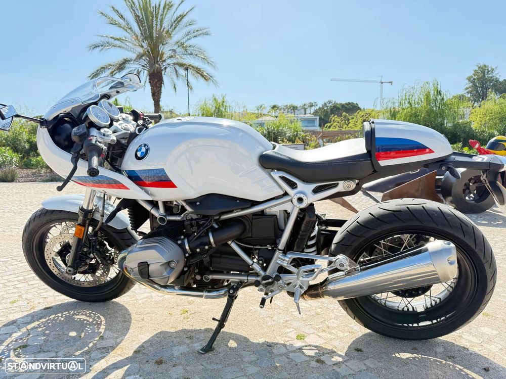 BMW R nineT Racer - 13