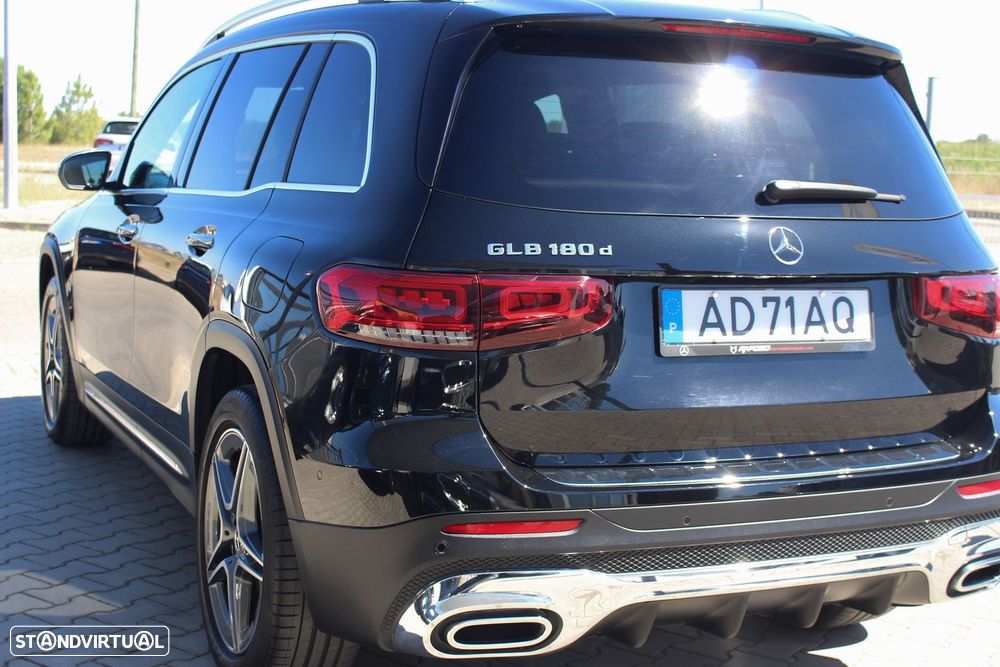 Mercedes-Benz GLB 180 d AMG Line - 15