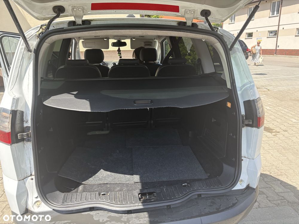 Ford S-Max - 8