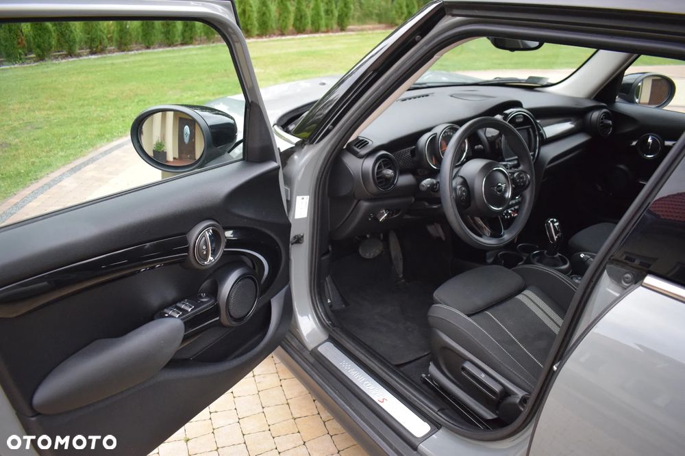 MINI Cooper S Standard - 11
