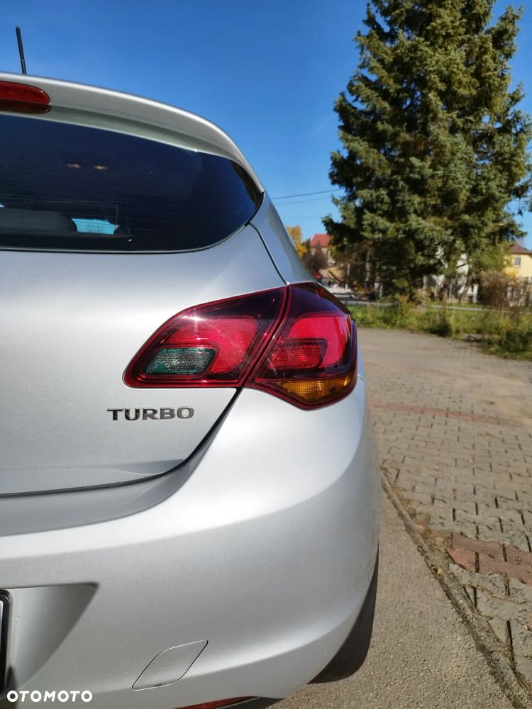 Opel Astra IV 1.4 T Enjoy - 12