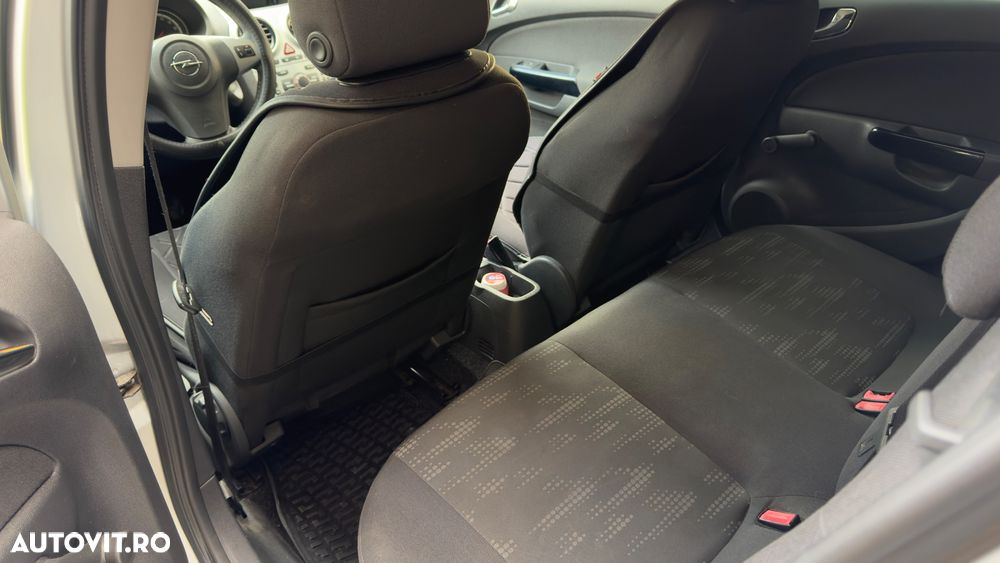 Opel Corsa 1.2 Enjoy - 9