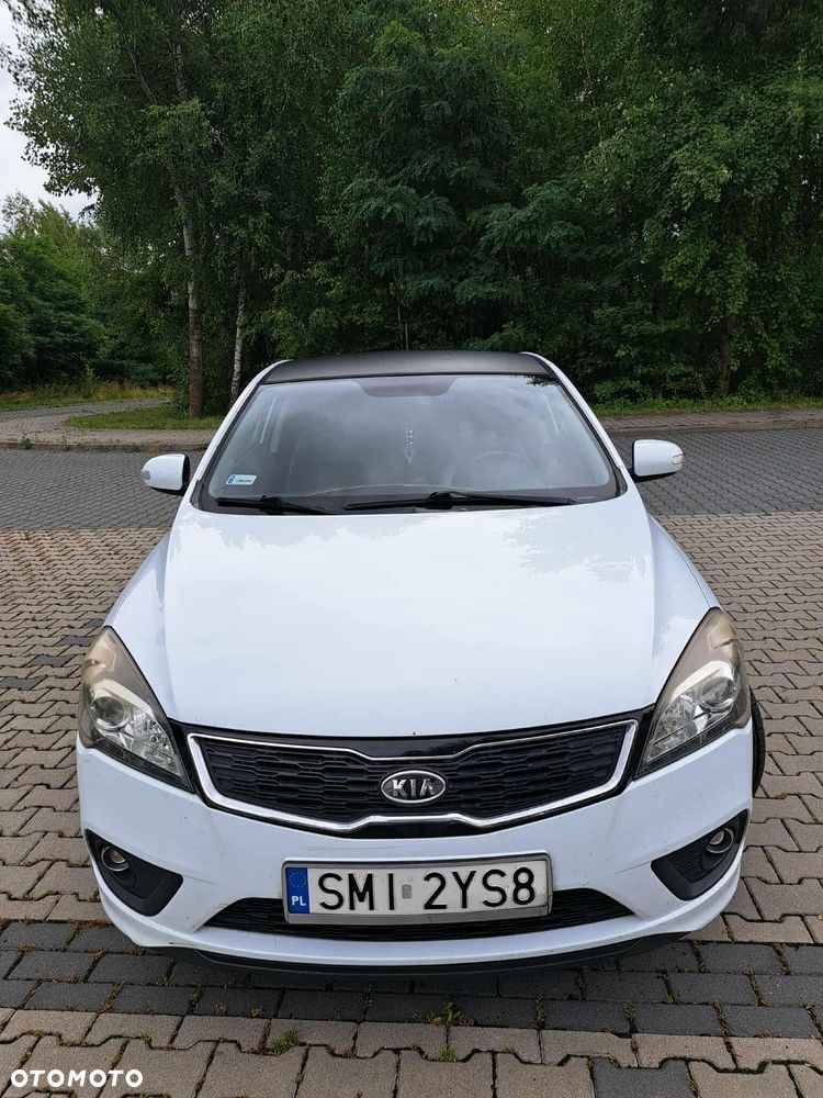 Kia Ceed - 3