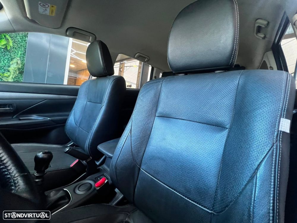 Mitsubishi Outlander 2.2 DI-D Intense+ - 9