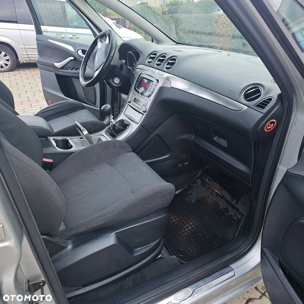Ford S-Max - 18