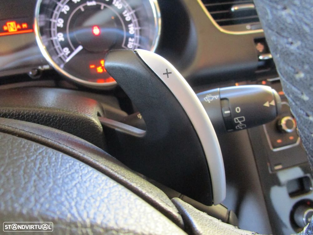 Peugeot 3008 2.0 HDi Hybrid4 Limited Edition - 29
