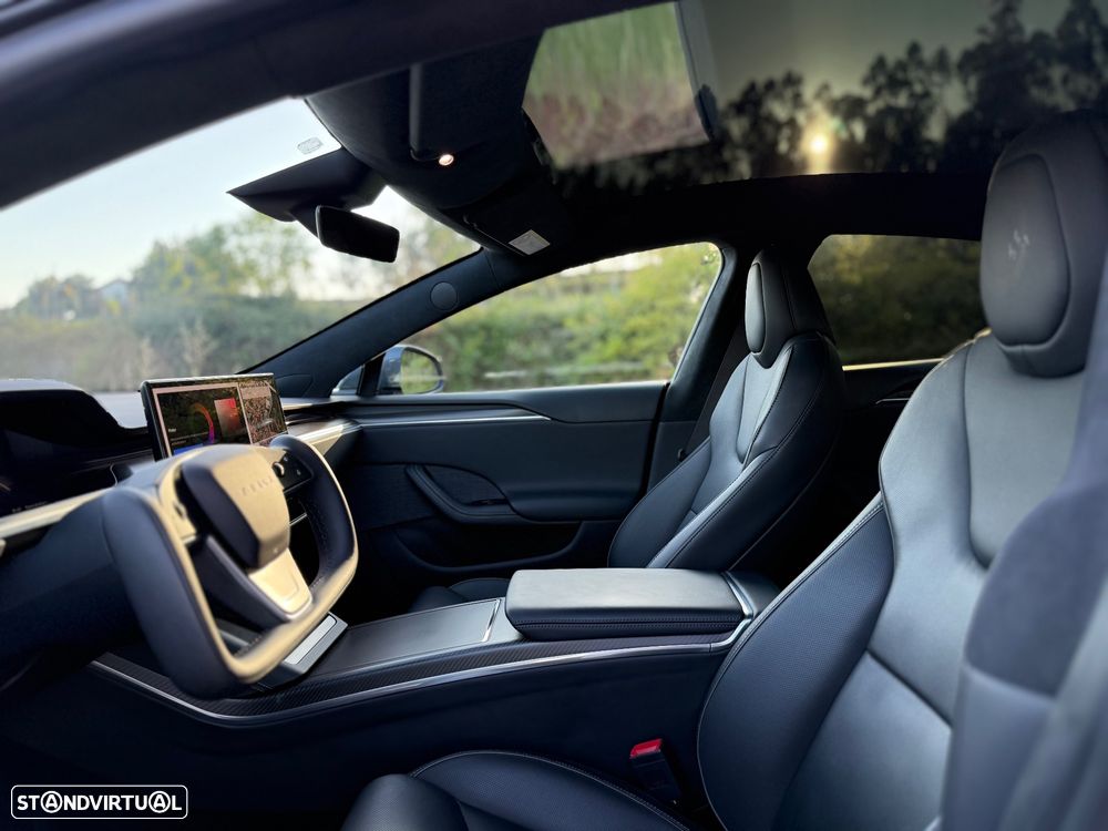 Tesla Model S Plaid AWD - 33
