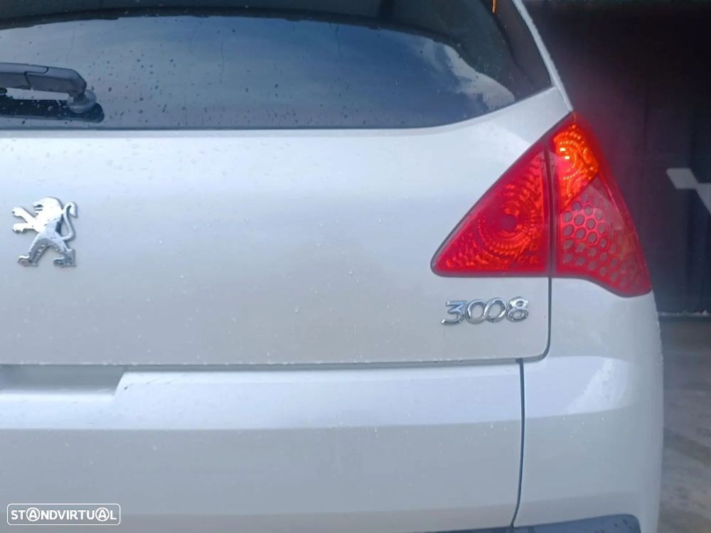 Peugeot 3008 1.6 HDi Premium - 13