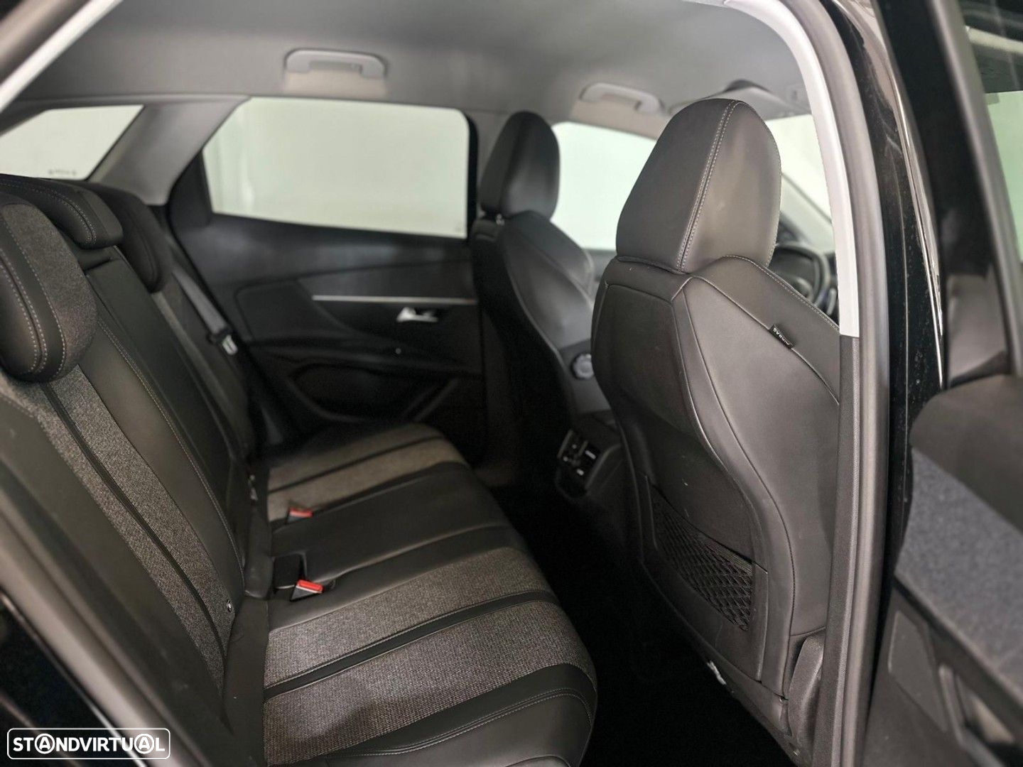 Peugeot 3008 1.2 PureTech Allure EAT8 - 9