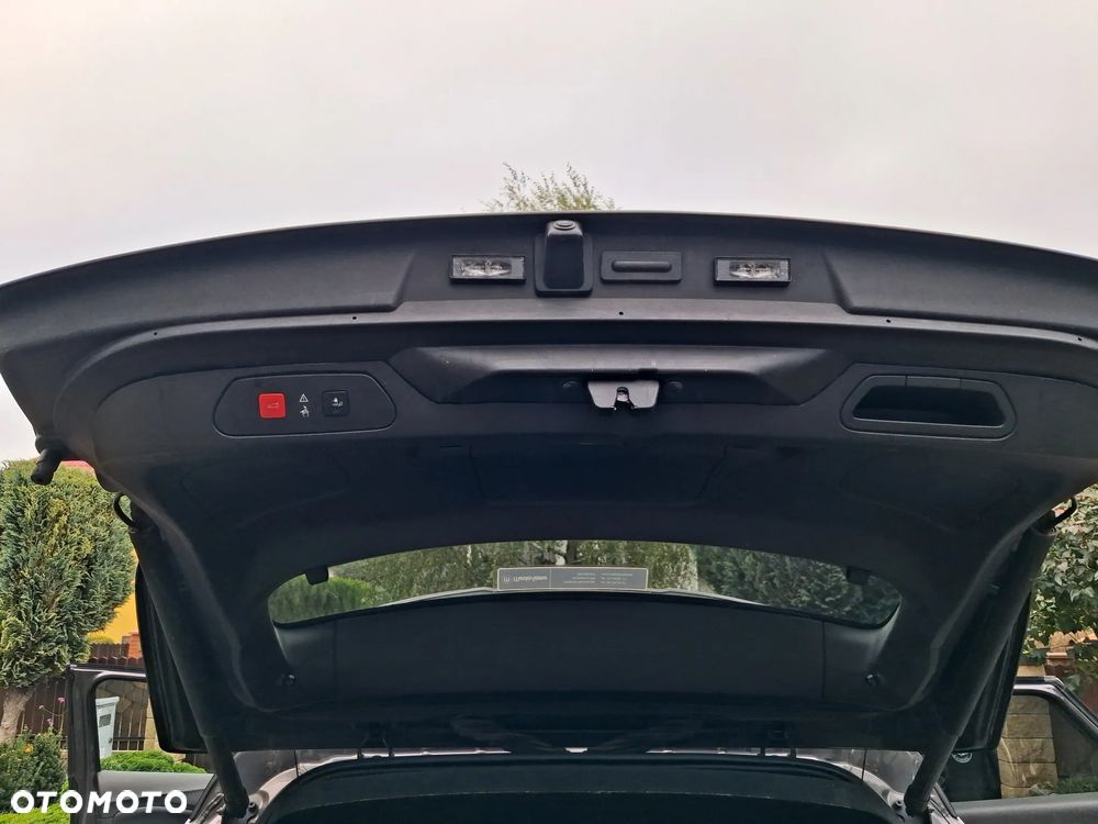 Opel Grandland X 1.2 T GPF Design&Tech S&S - 17