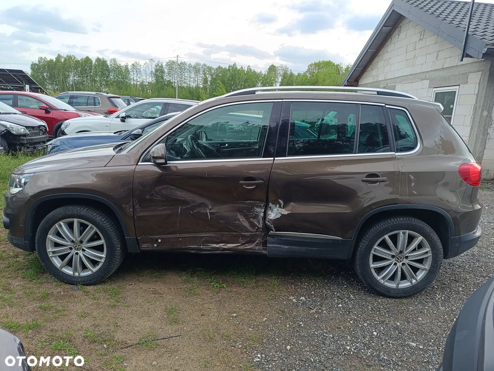 Volkswagen Tiguan 2.0 TDI DPF 4Motion BlueMotion Technology Exclusive - 6