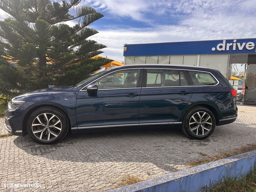 VW Passat Variant - 11