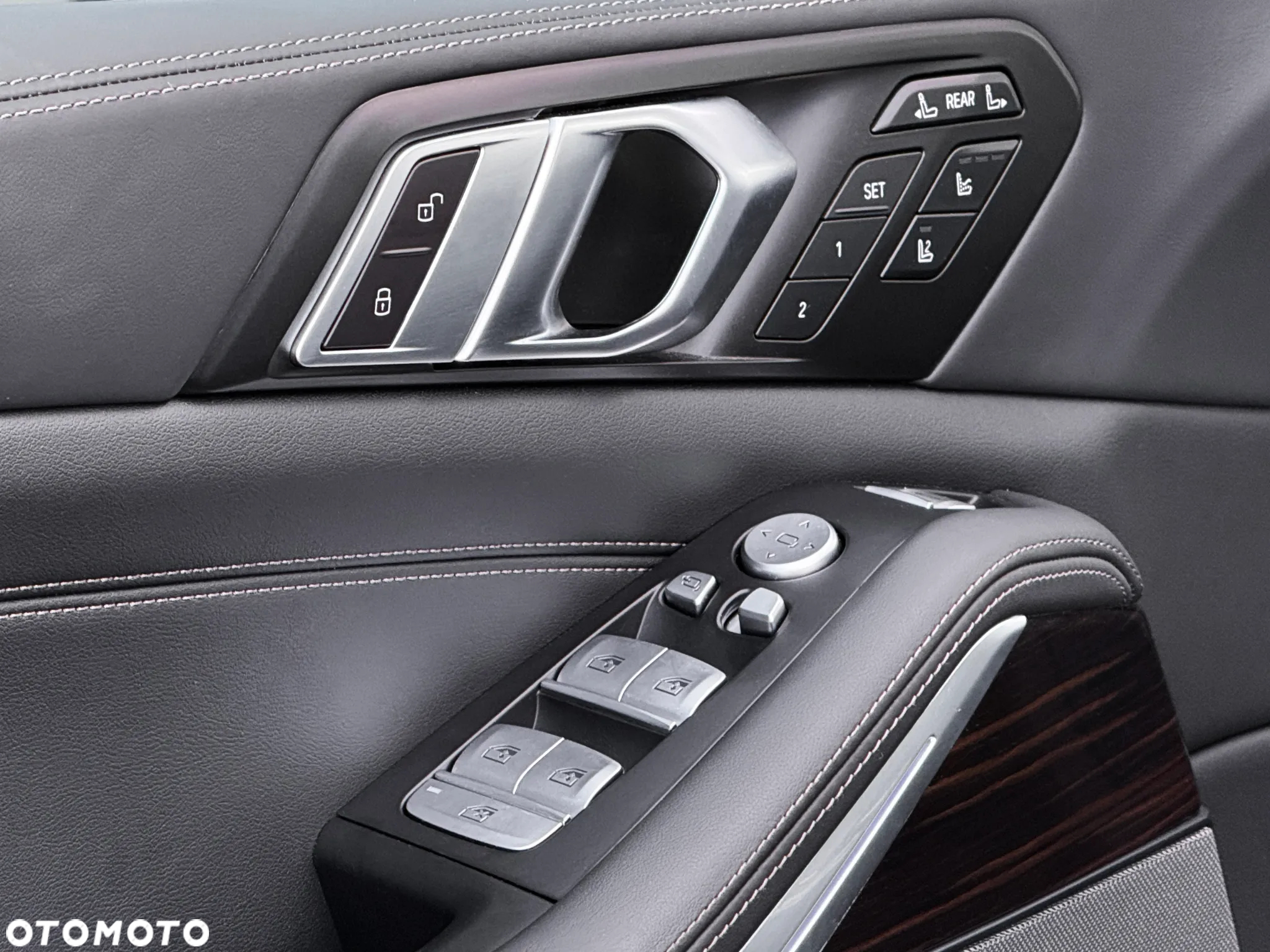 BMW X7 xDrive40d mHEV - 21