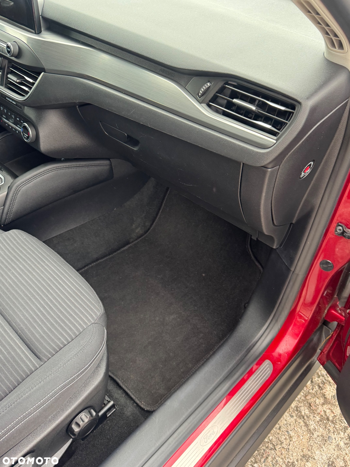 Ford Focus 1.0 EcoBoost Start-Stopp-System TITANIUM DESIGN - 14