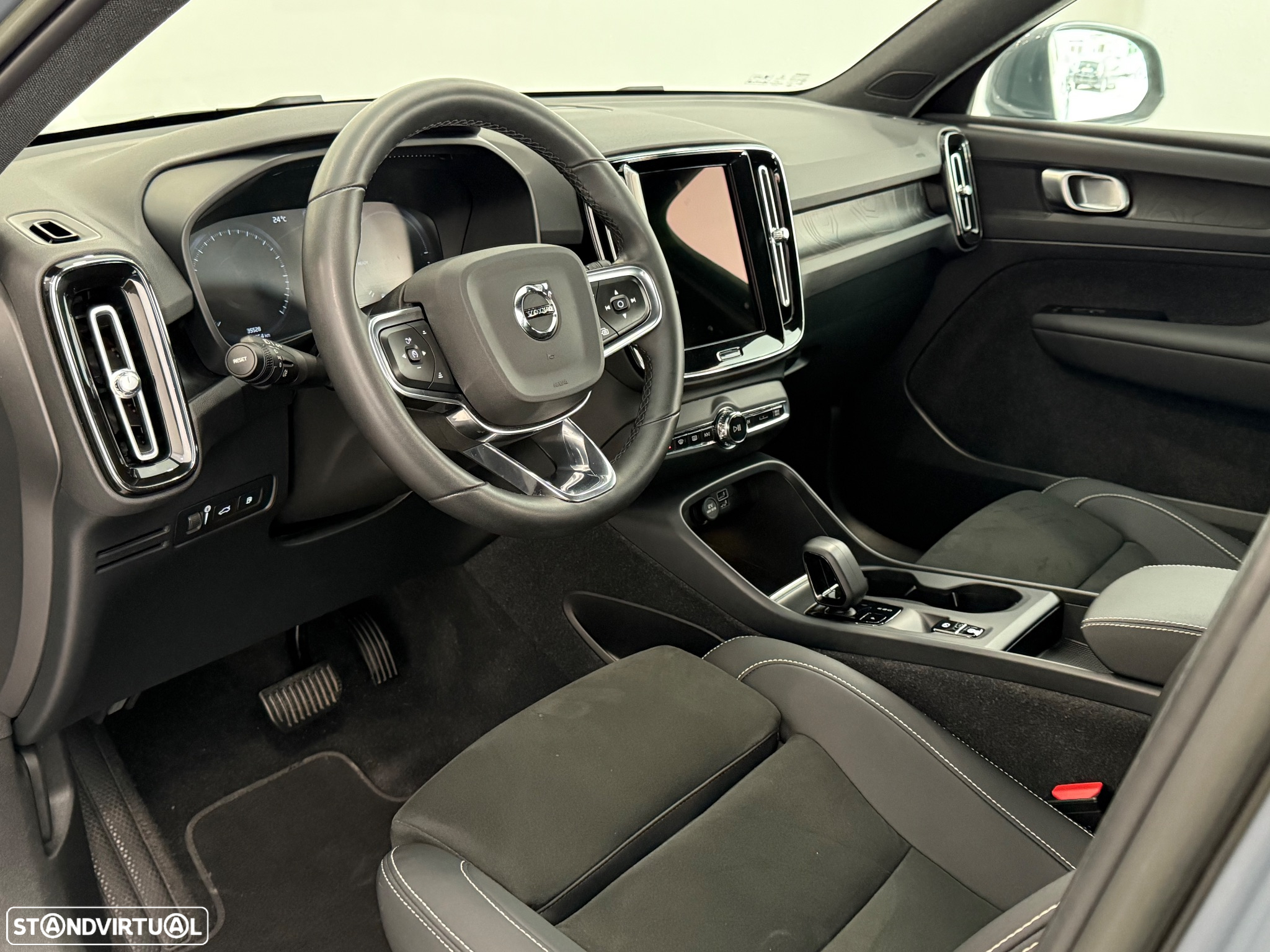 Volvo XC 40 1.5 T4 PHEV Core - 8