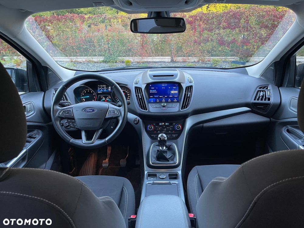 Ford Kuga - 11