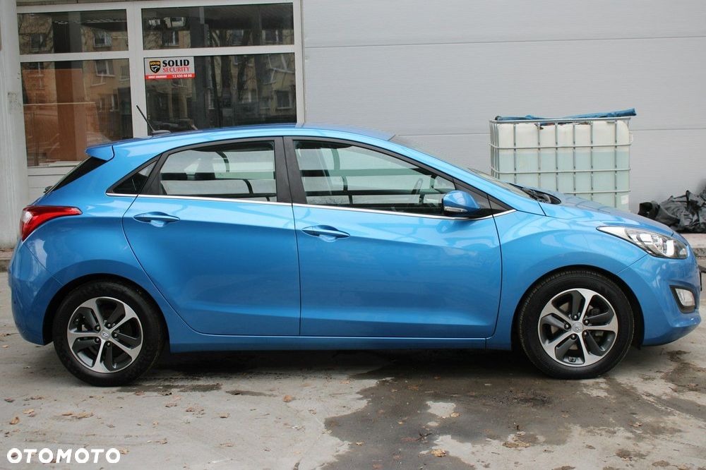 Hyundai i30 1.4 YES - 6