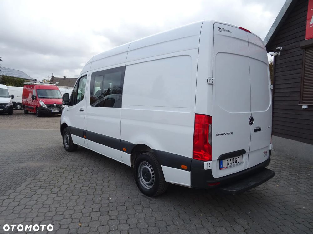 Mercedes-Benz SPRINTER - 5