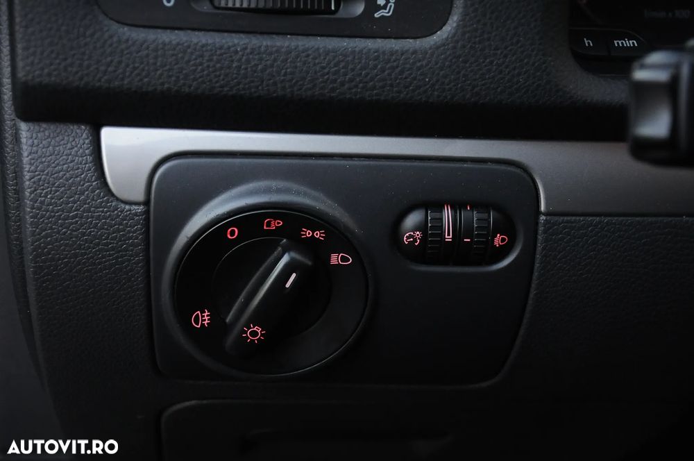 Volkswagen Golf 1.9 TDI Comfortline - 10