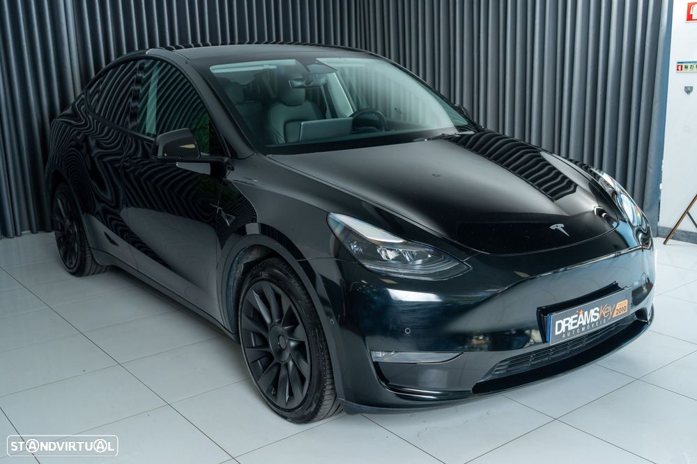 Tesla Model Y 2022 photo 2