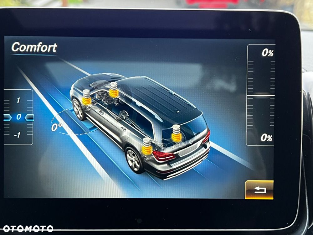 Mercedes-Benz GLS - 9