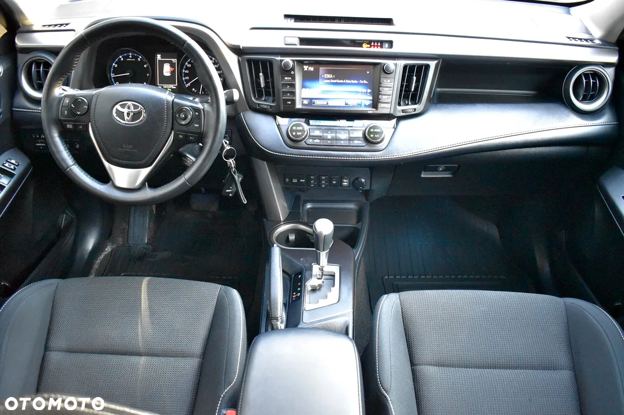 Toyota RAV4 - 14