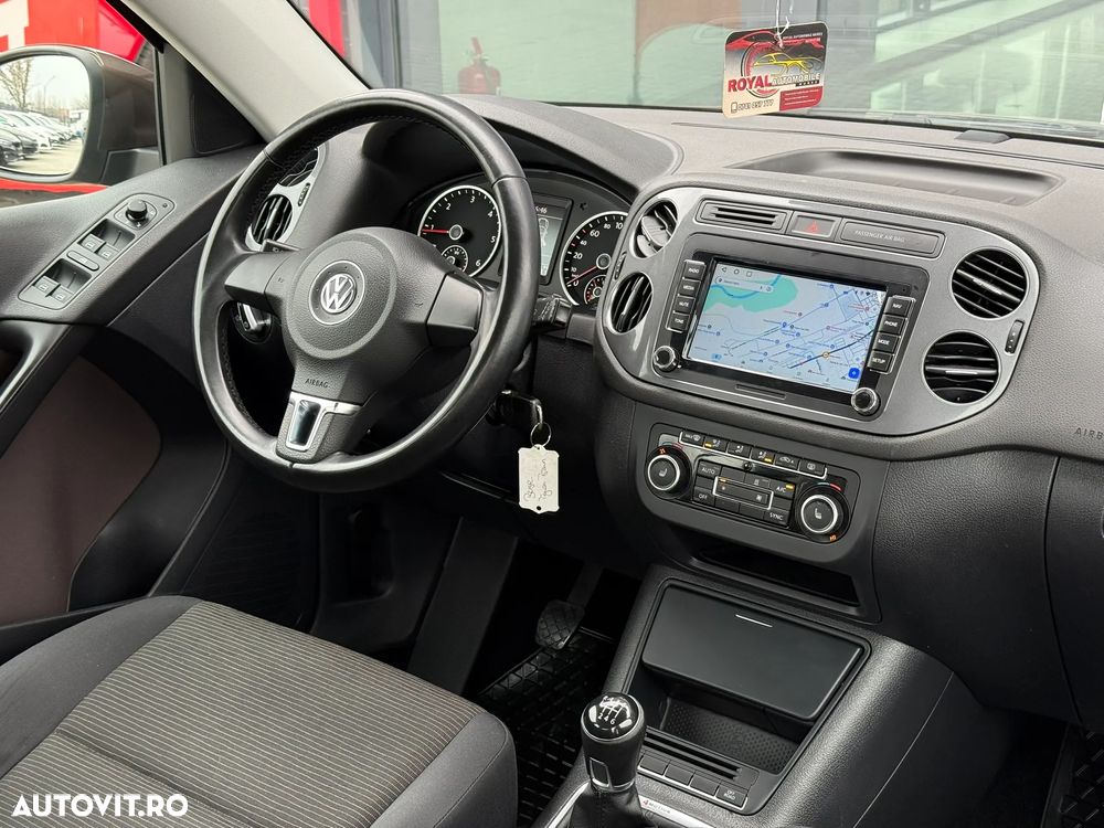 Volkswagen Tiguan 2.0 TDI DPF 4Motion BlueMotion Technology Track & Style - 13