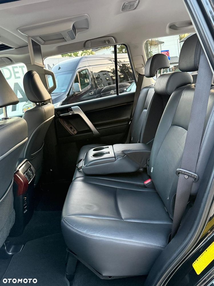 Toyota Land Cruiser LC 4.0 V6 Invincible - 25