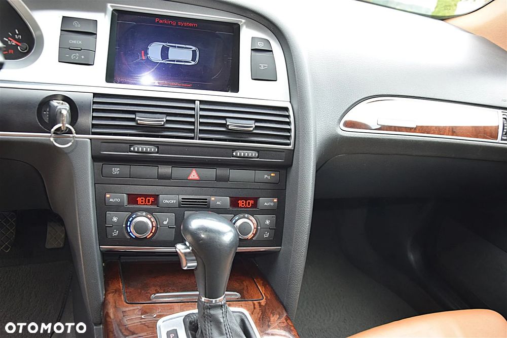 Audi A6 Avant 3.0 TFSI quattro tiptronic - 15