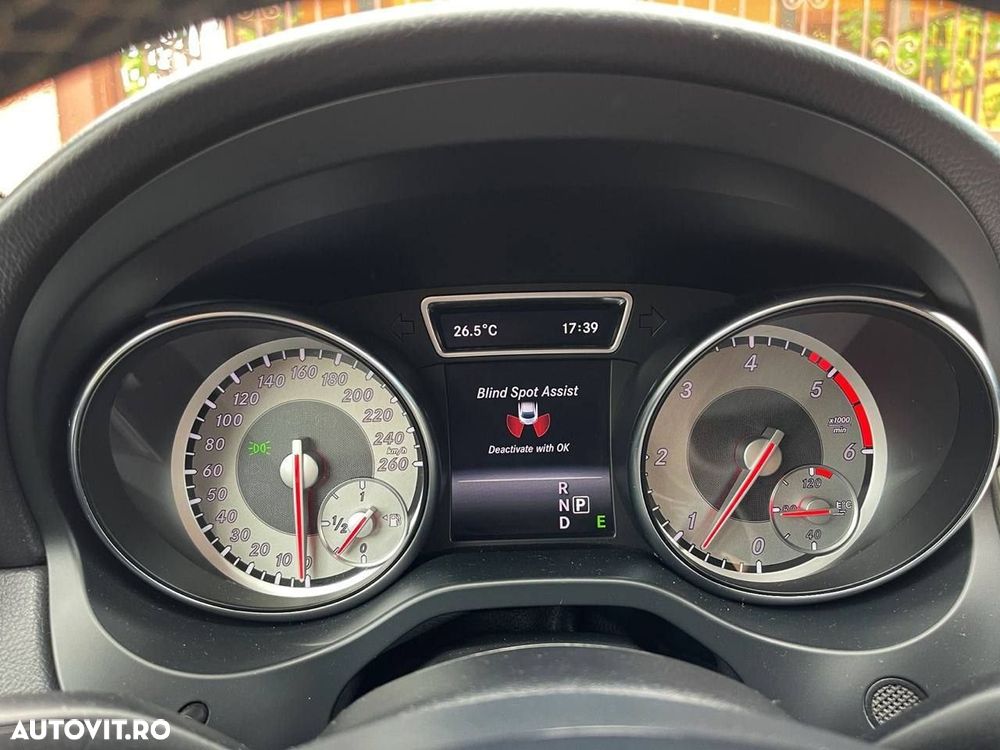 Mercedes-Benz CLA 220 d 4MATIC Aut. - 11