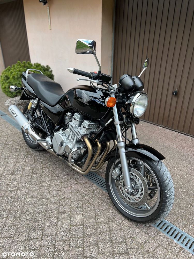 Honda CB - 9