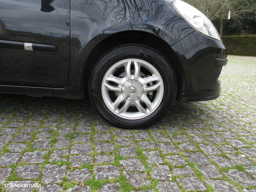 Renault Clio 1.2 16V Dynamique Luxe - 14