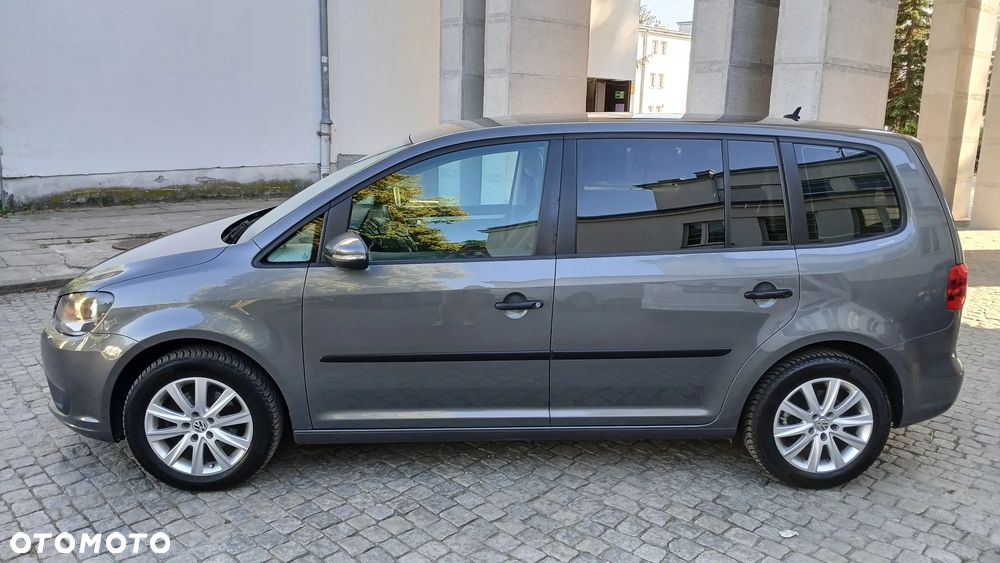 Volkswagen Touran 1.6 TDI DPF Trendline DSG - 4