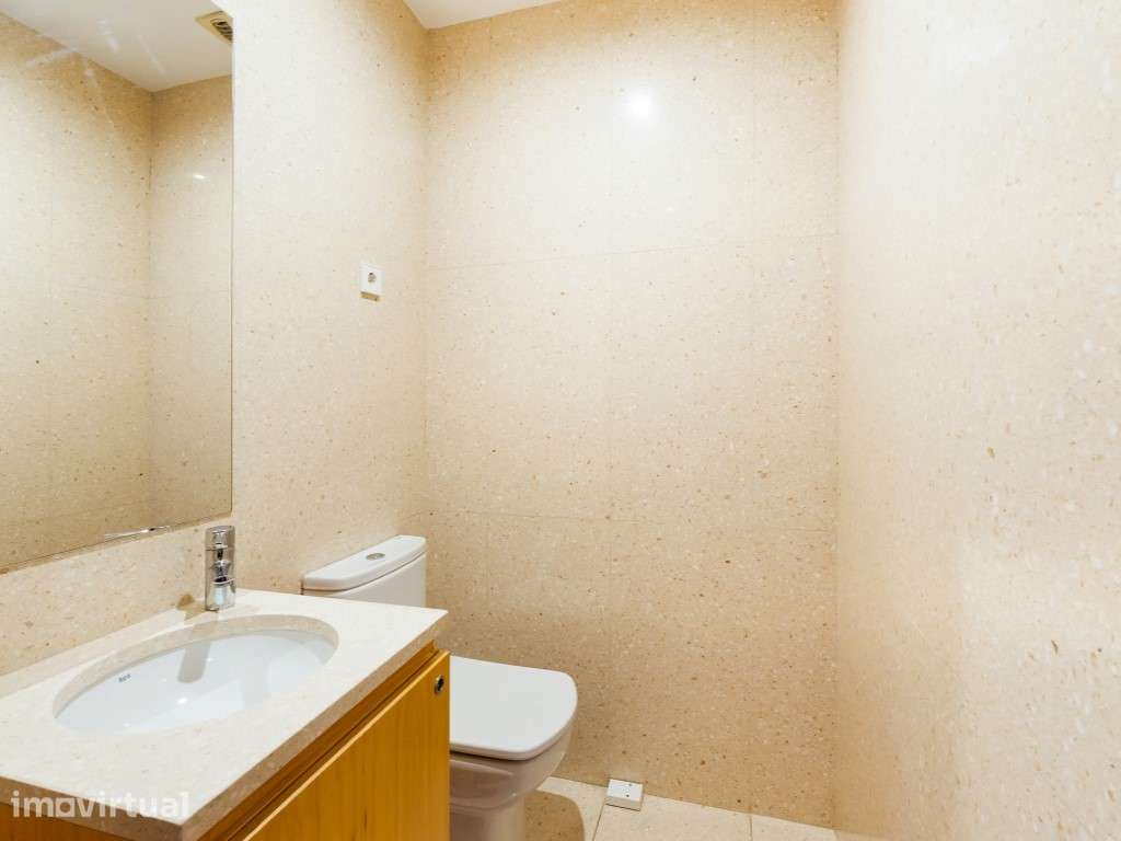 Apartamento T4, na Avenida da Boavista, Porto - Grande imagem: 5/26