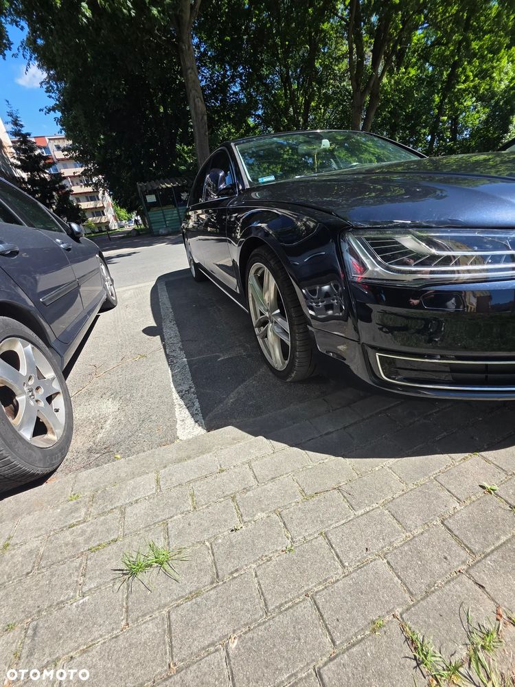 Audi A8 4.0 TFSI L Quattro - 11