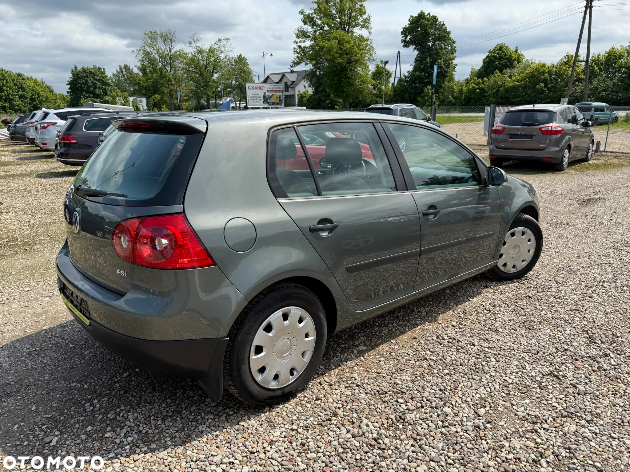 Volkswagen Golf - 8