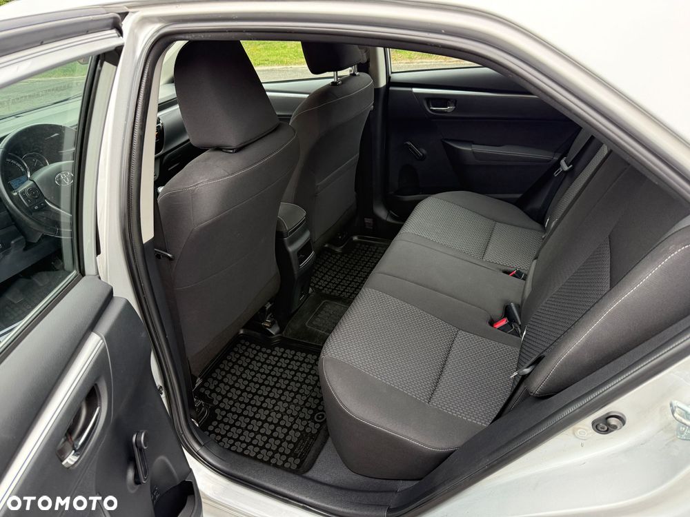 Toyota Corolla 1.6 Premium - 11