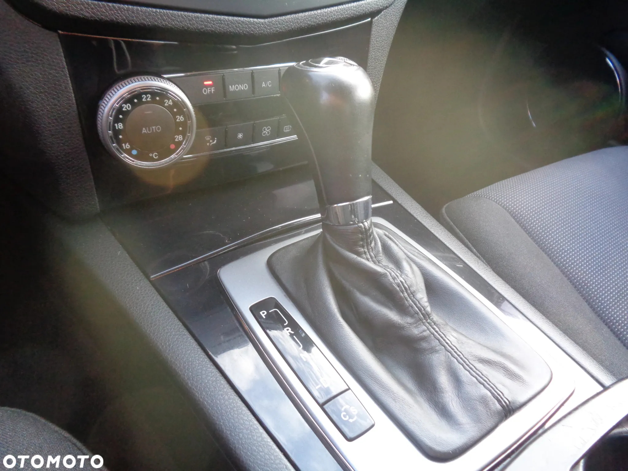 Mercedes-Benz Klasa C 180 T Kompressor Automatik Avantgarde - 24