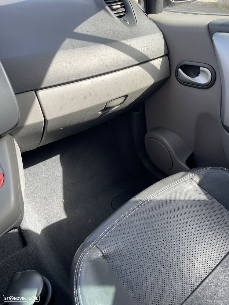 Renault Scénic 1.5 dCi Dynamique S - 14