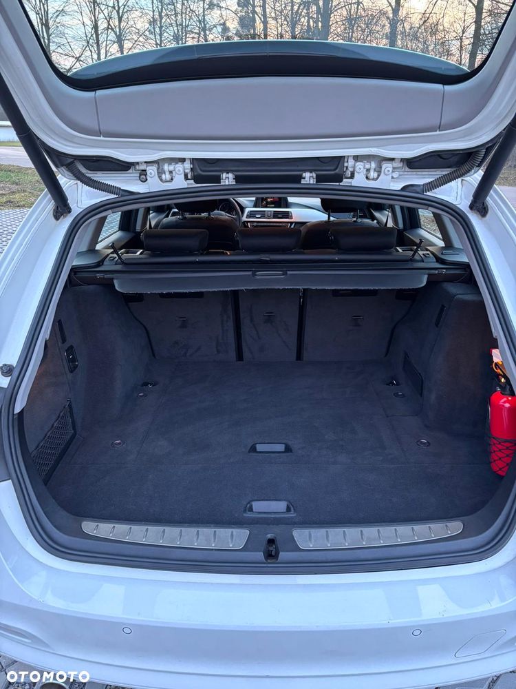 BMW Seria 3 318d - 16