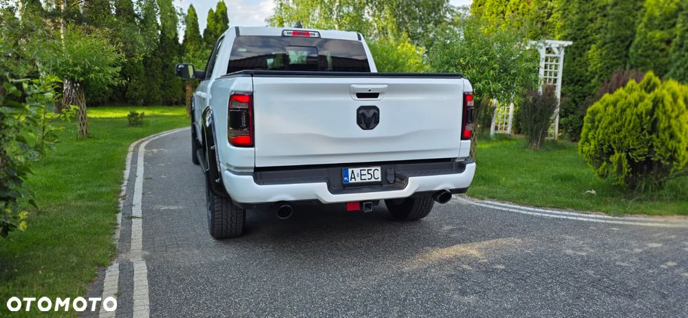 RAM 1500 - 21