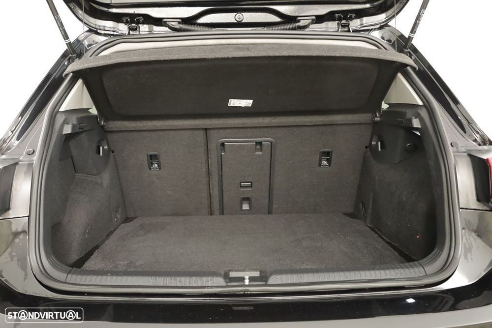 VW Golf 1.0 TSI Sportline - 24