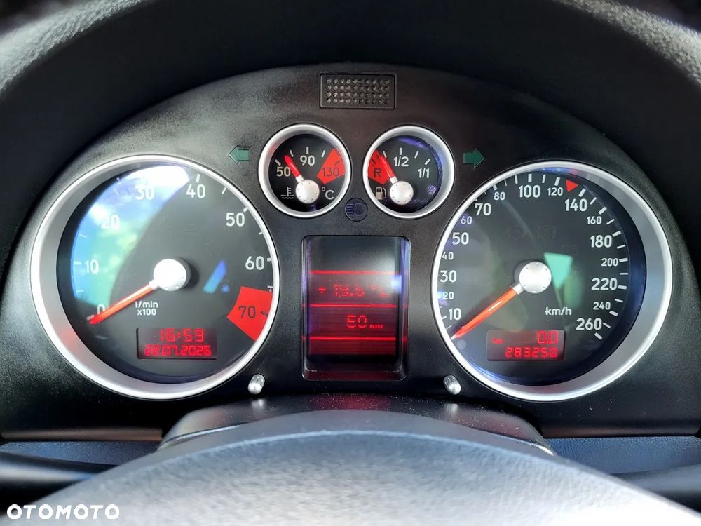Audi TT Coupé 1.8 T - 19