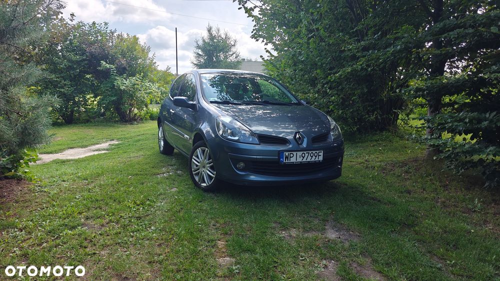 Renault Clio - 2